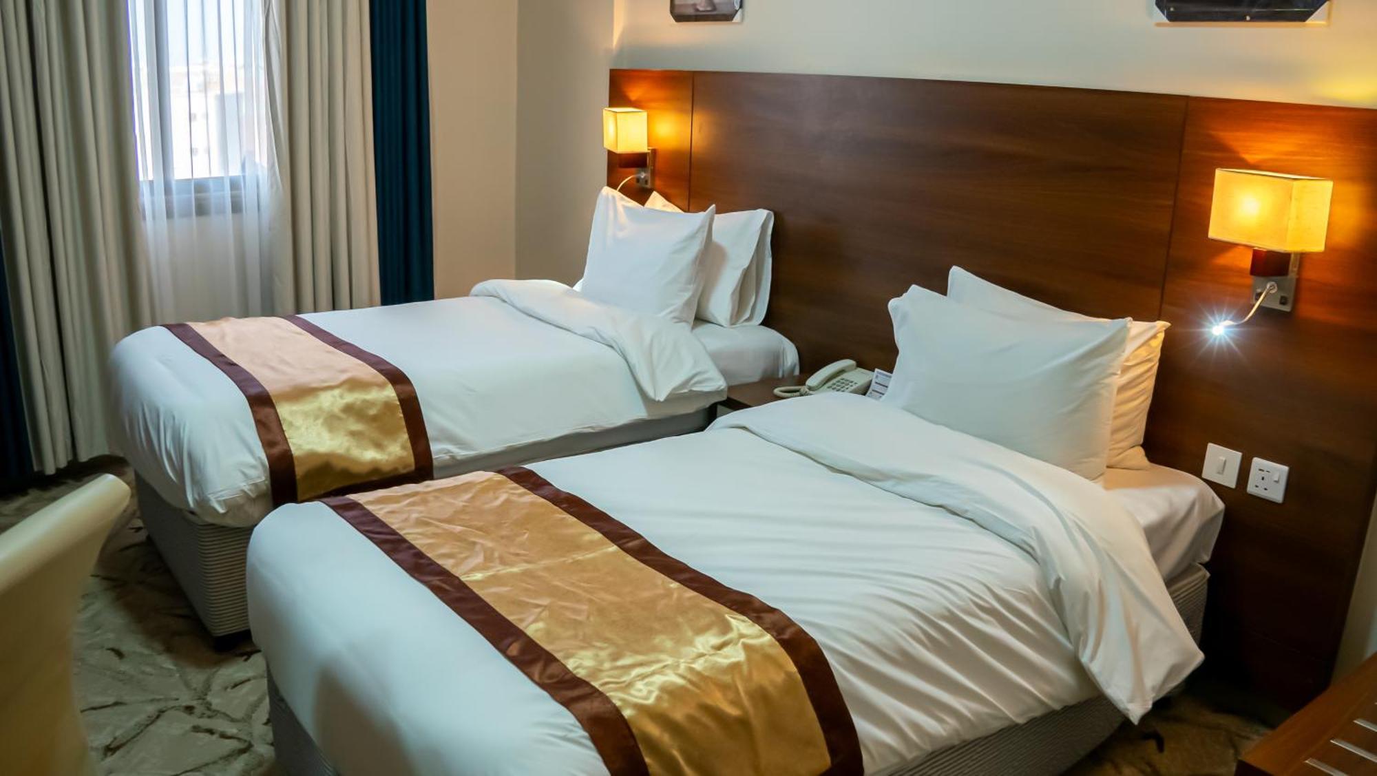 Rabwah Al Safwa Hotel 8 マディーナ エクステリア 写真